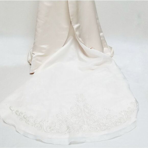 Oleg Cassini Rum Satin Strapless A-line Hand Beaded Organza Train Wedding Dress - Picture 11 of 16